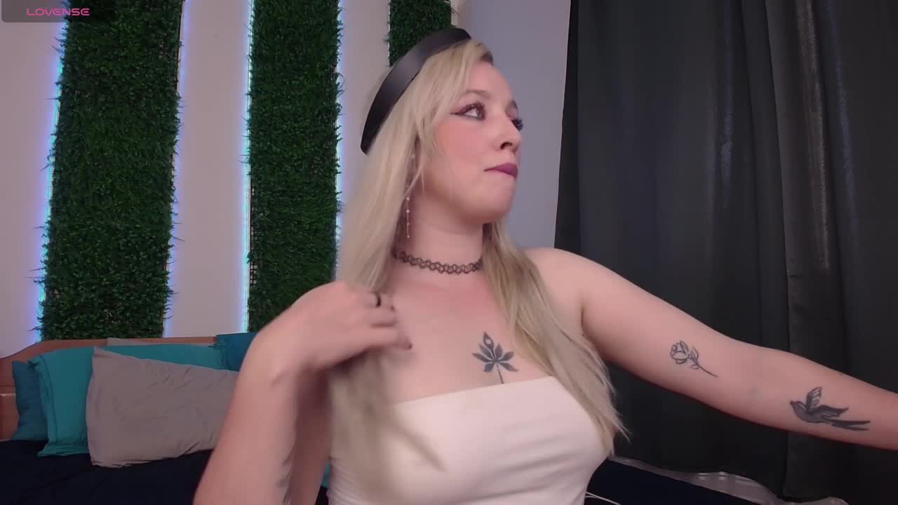 Nicole-Aniston Adult Chat September 24, 2025