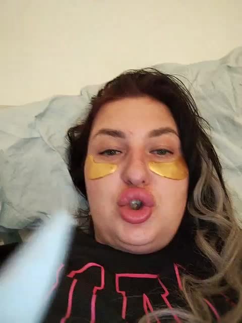 MonicaMilf Adult Chat September 24, 2025