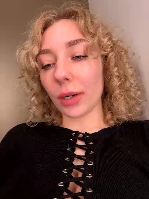 CHERRY-LADY- Adult Chat September 25, 2025