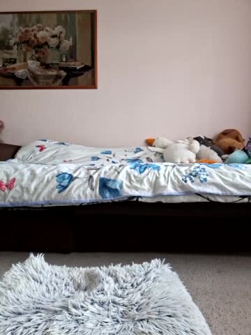 b_l_o_n_d_i_n_k_a Adult Chat September 24, 2025