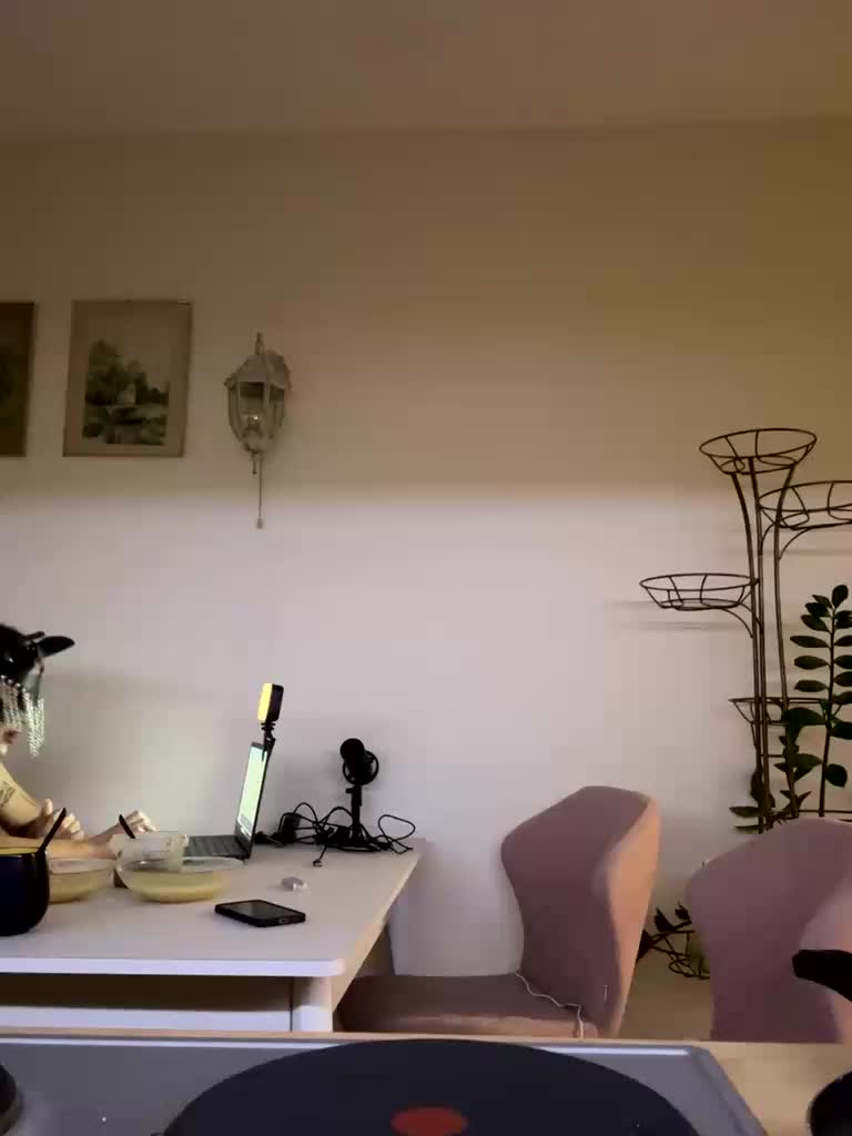 Milesa003 Adult Chat September 23, 2025