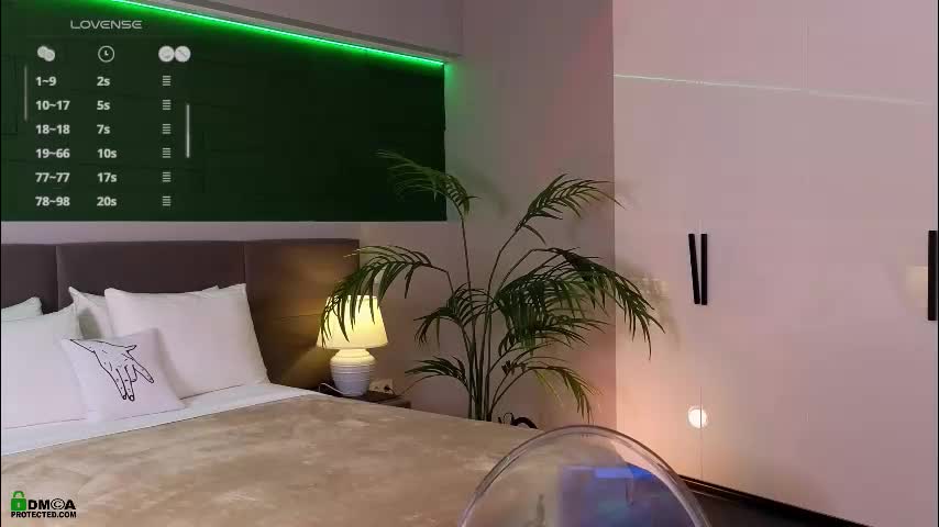 rina_red_ Adult Chat September 23, 2025