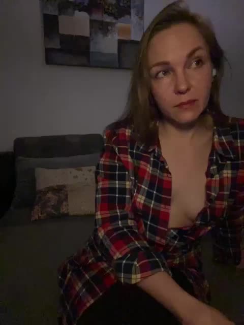 Alisasqrl Adult Chat September 24, 2025