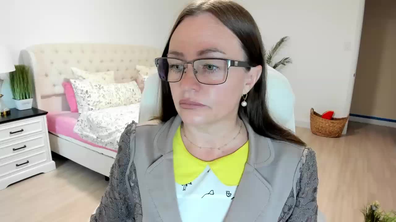 -Michelle- Adult Chat September 25, 2025