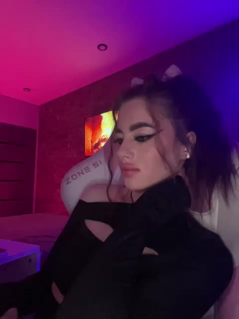 HotGirlEva Adult Chat September 24, 2025