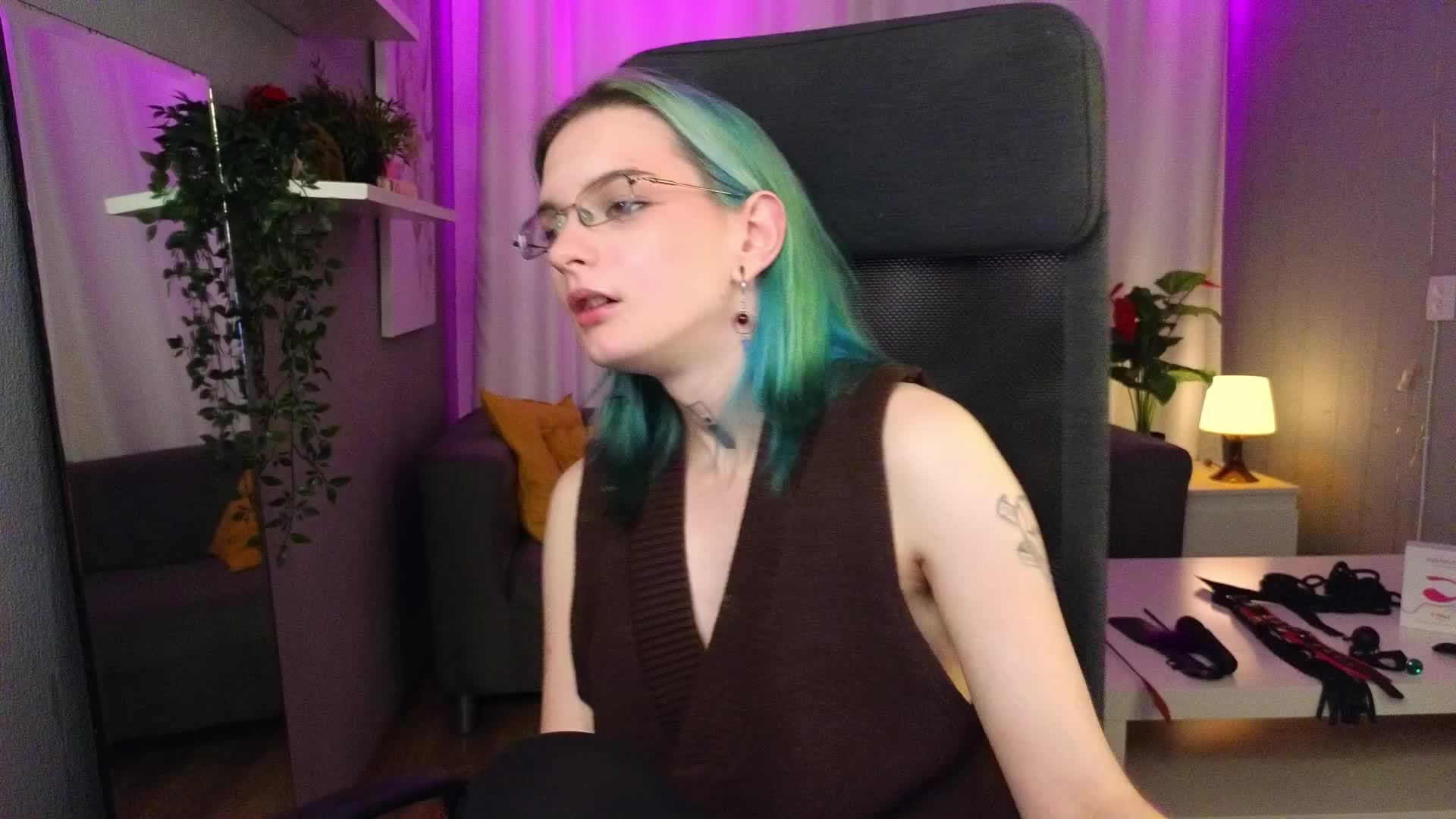 lika-haris Adult Chat September 26, 2025