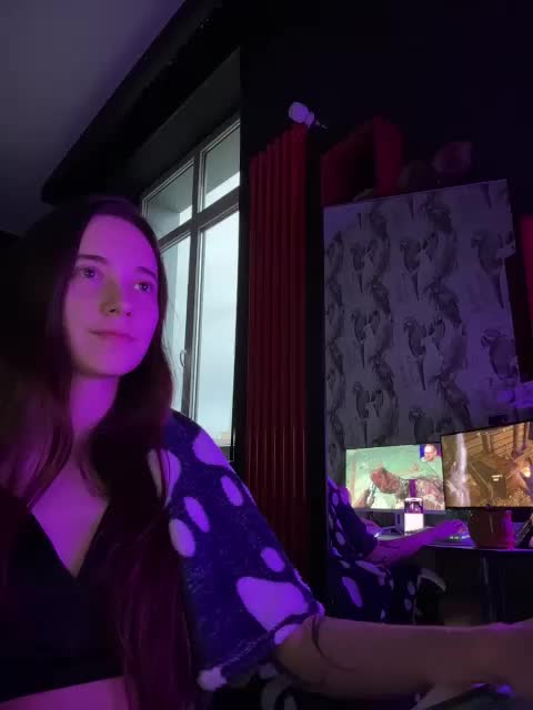 -LittleFairy- Adult Chat September 24, 2025