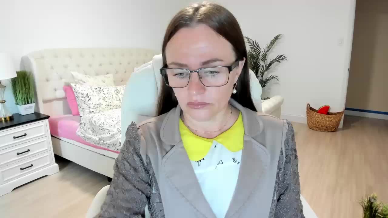 -Michelle- Adult Chat September 25, 2025