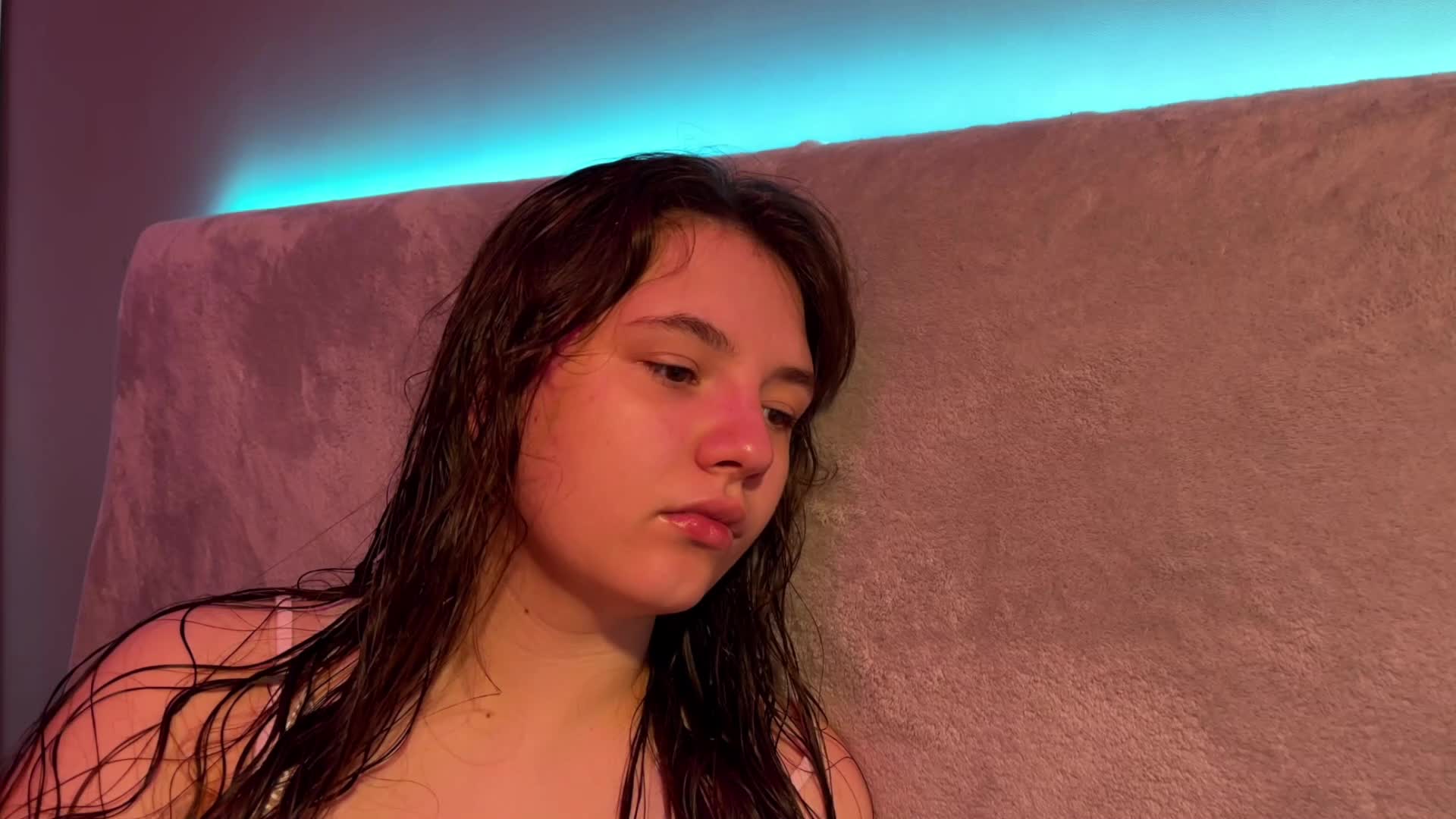 AlisaRichGold Adult Chat September 26, 2025