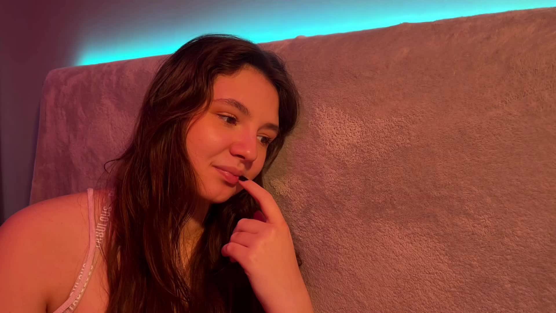 AlisaRichGold Adult Chat September 26, 2025