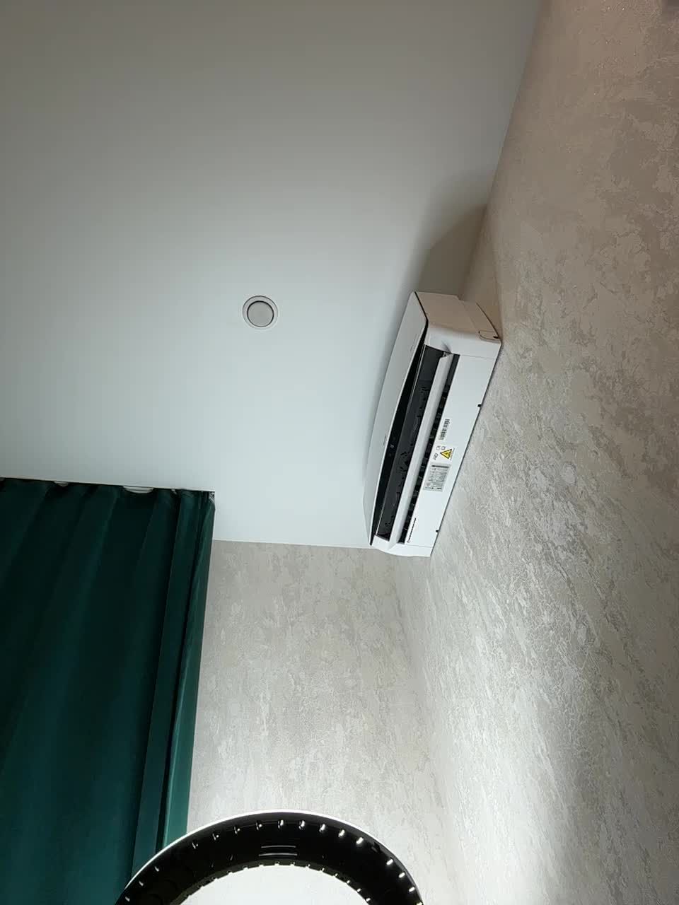 Ellidi Adult Chat September 26, 2025