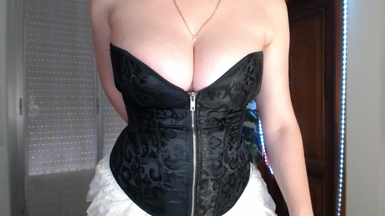 Alina-Lovely Adult Chat September 26, 2025