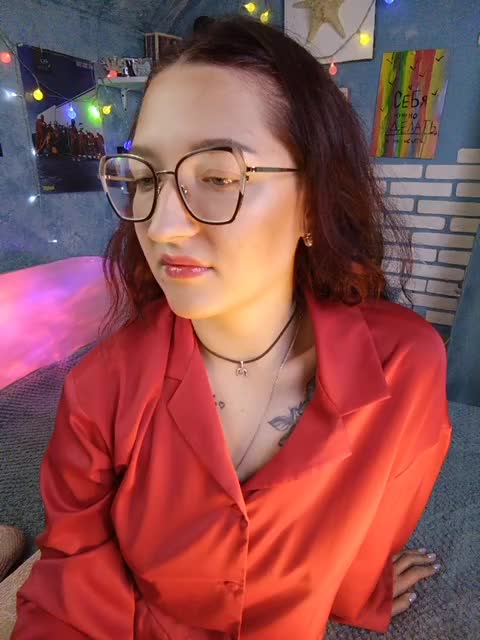 Mari_Gold Adult Chat September 26, 2025