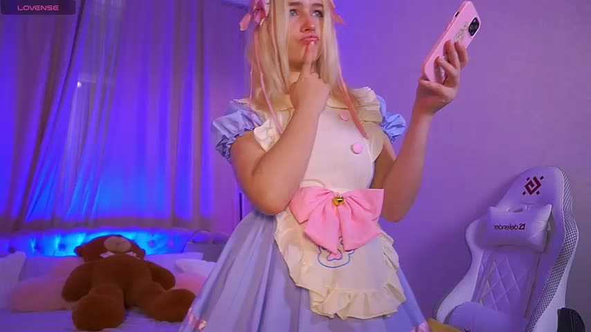 LilElfie Adult Chat September 26, 2025