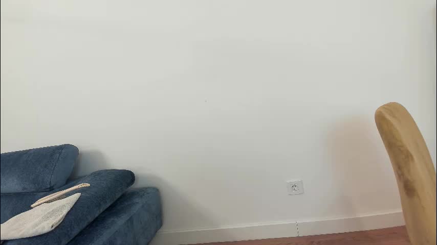 ehotlovea Adult Chat September 27, 2025