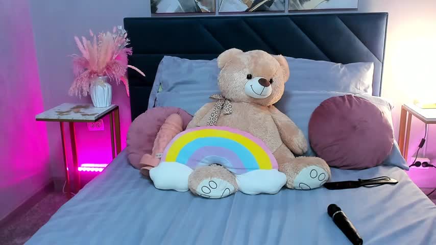 Curvy_Dynamite_ Adult Chat September 27, 2025