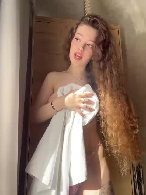 YourLadyyy Adult Chat September 27, 2025