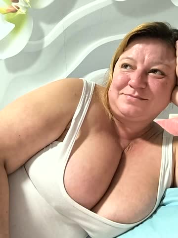 jusichka Adult Chat September 28, 2025