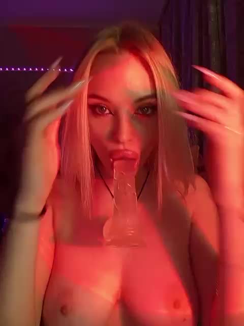 skarlett_goddess Adult Chat September 28, 2025