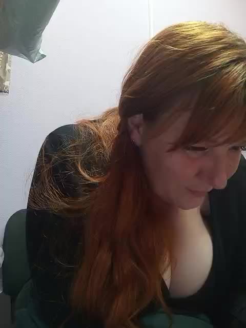 MiaLovely Adult Chat September 28, 2025