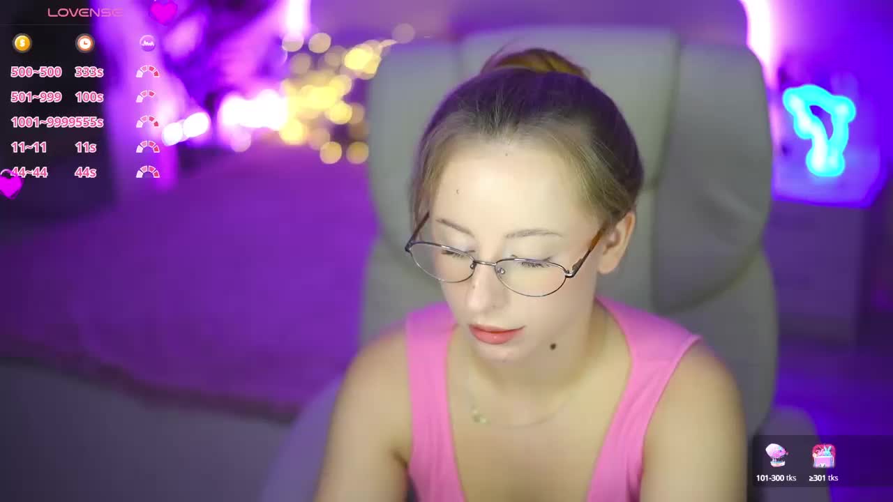 SilverrMoon Adult Chat September 28, 2025