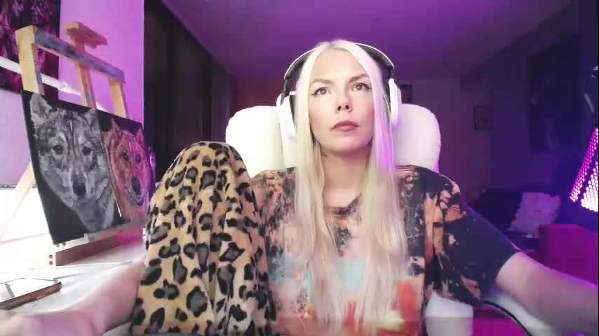 tinykylie Adult Chat September 28, 2025