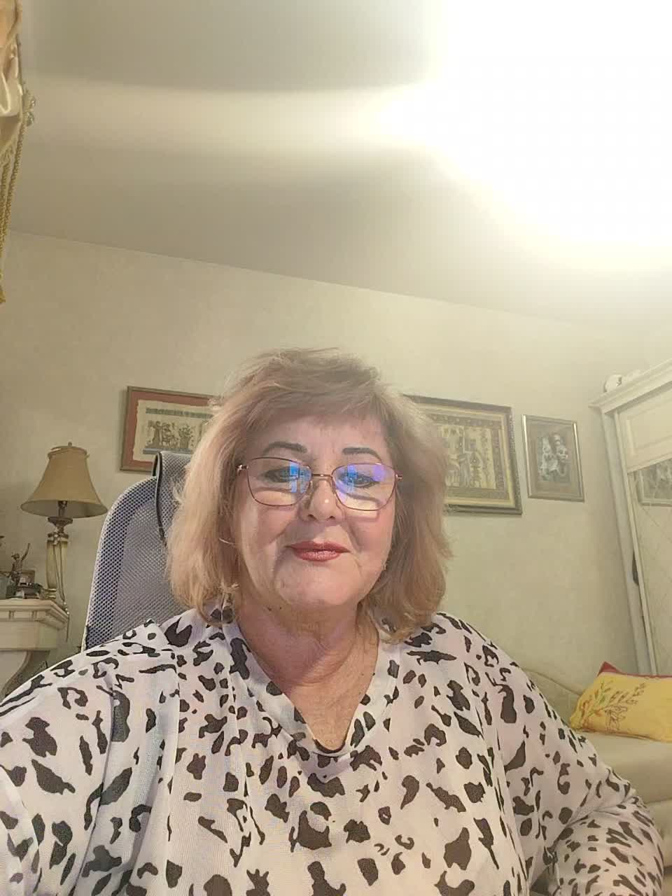 KarinkaSweet Adult Chat September 28, 2025