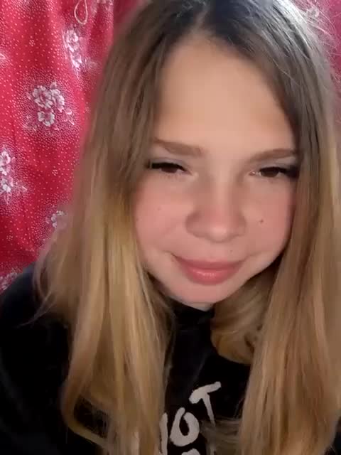 Zuli_Kiska Adult Chat September 28, 2025