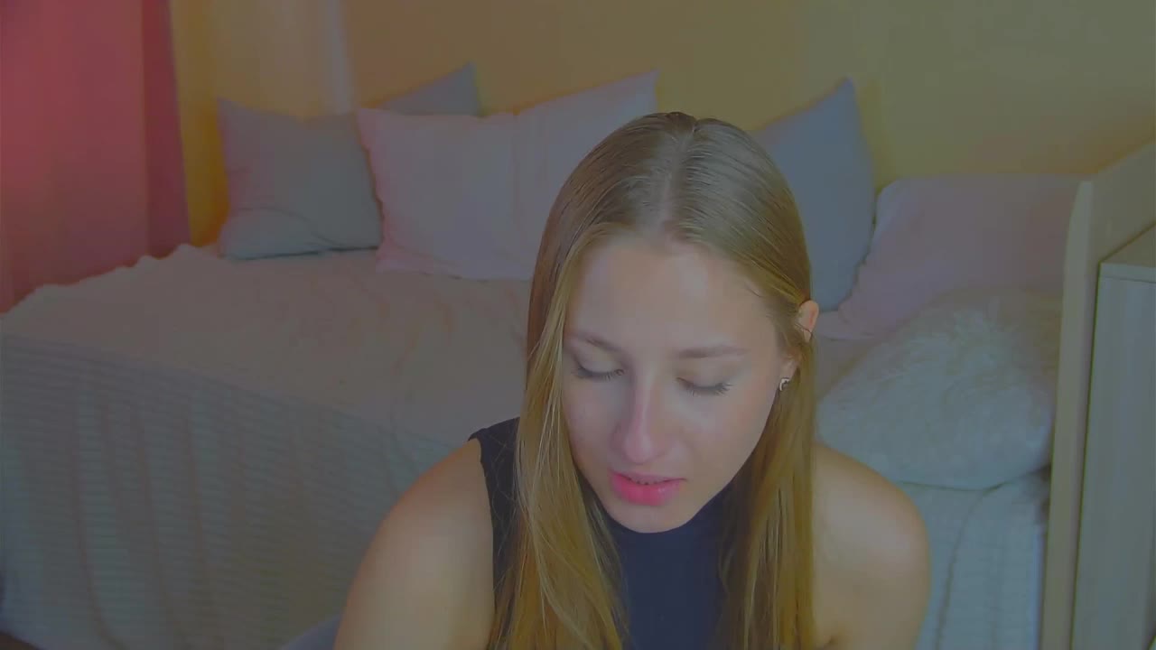 BritneyCruze Adult Chat September 28, 2025