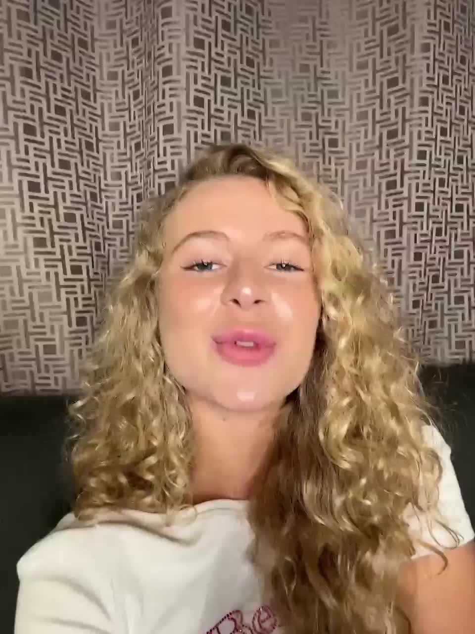 Vivena Adult Chat September 29, 2025