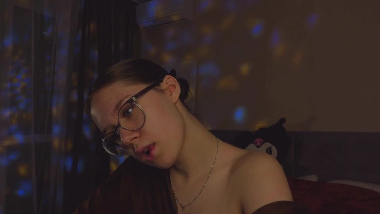 MiaLuw Adult Chat September 28, 2025