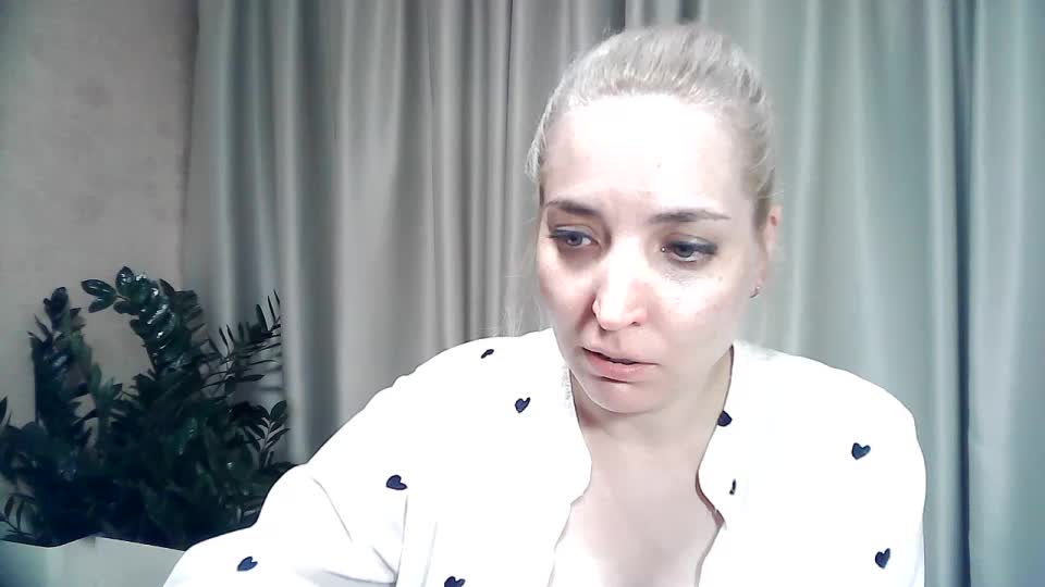 mariska-kiska Adult Chat September 28, 2025