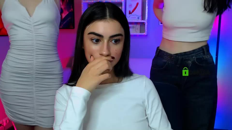 riley_sanders Adult Chat September 28, 2025