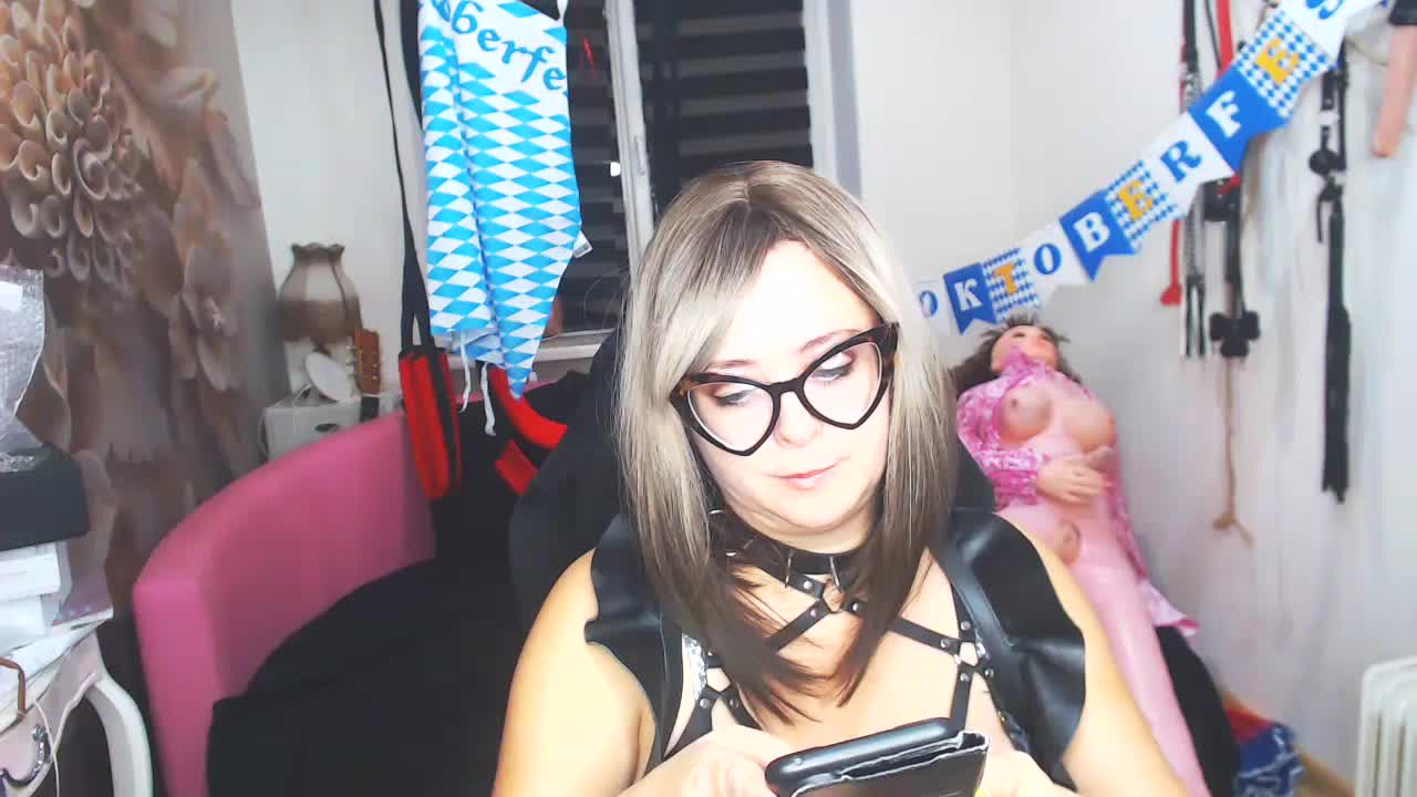 MISSwithDOLLS Adult Chat September 29, 2025