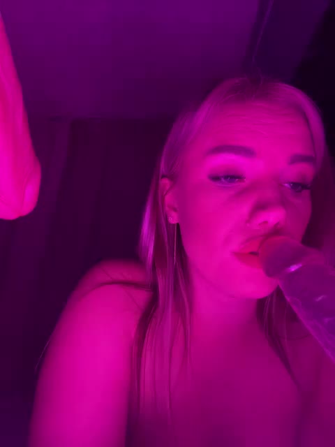 LYALAtop Adult Chat September 29, 2025