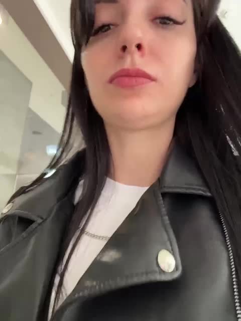 Valeria--sweet Adult Chat September 29, 2025