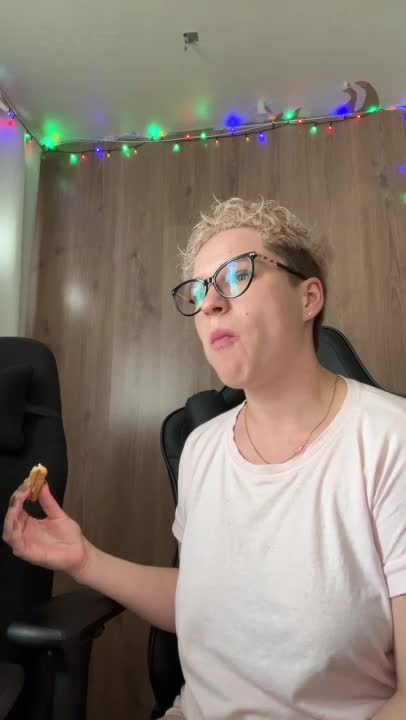 MrMrsRight Adult Chat September 29, 2025