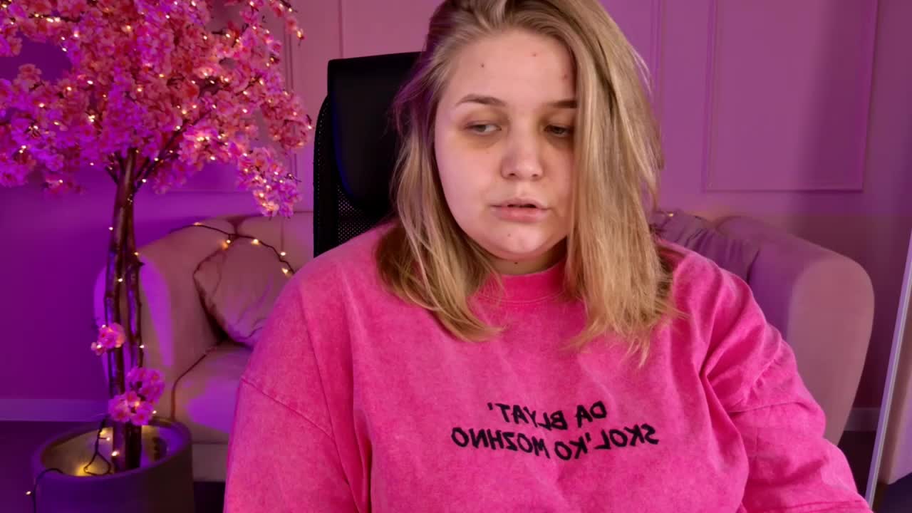 SladaDell Adult Chat September 29, 2025