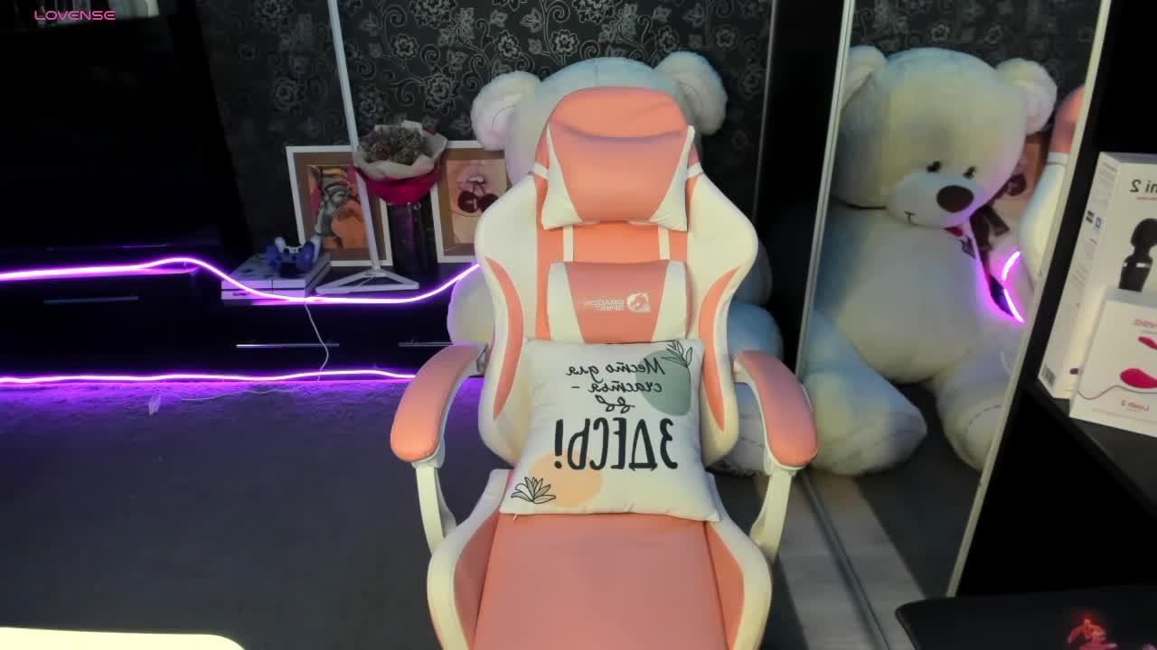 Queen_baby Adult Chat September 29, 2025