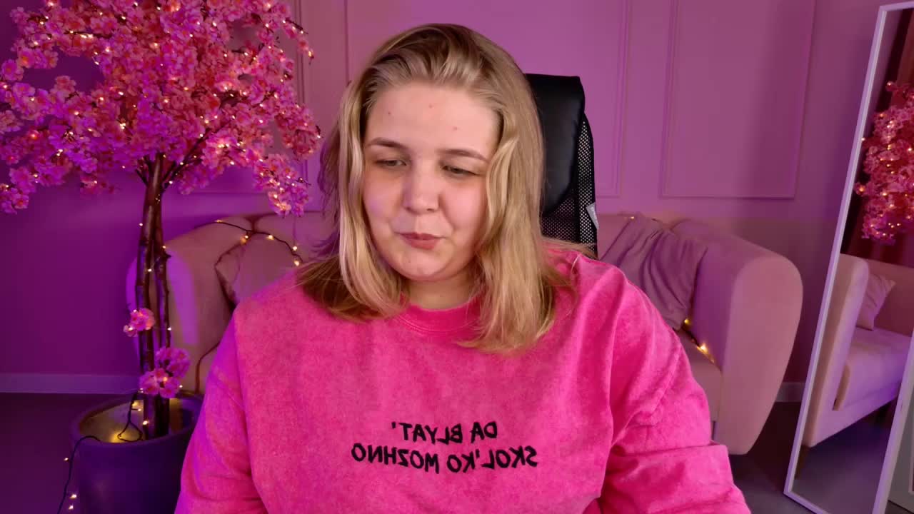 SladaDell Adult Chat September 29, 2025