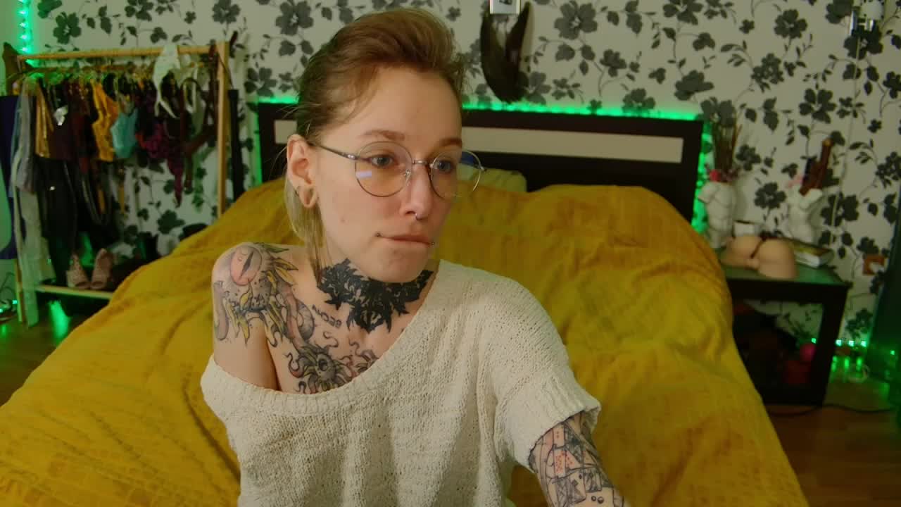 Littlespacemouse Adult Chat September 30, 2025