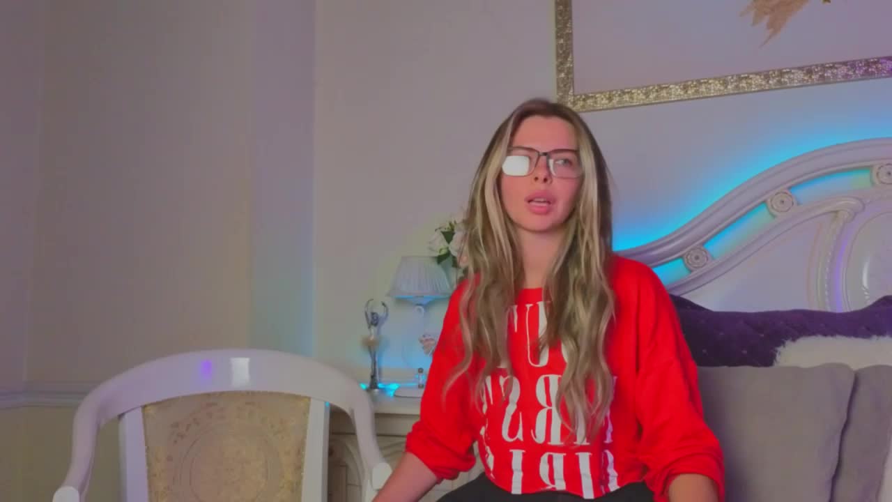 Real_Tini Adult Chat September 30, 2025