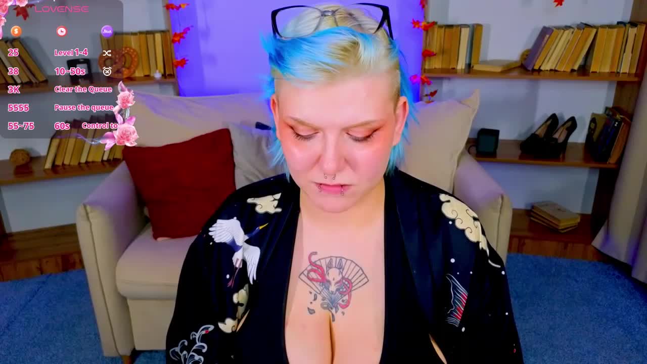 bluelunaray Adult Chat September 30, 2025