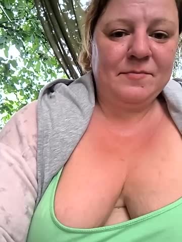 jusichka Adult Chat September 30, 2025