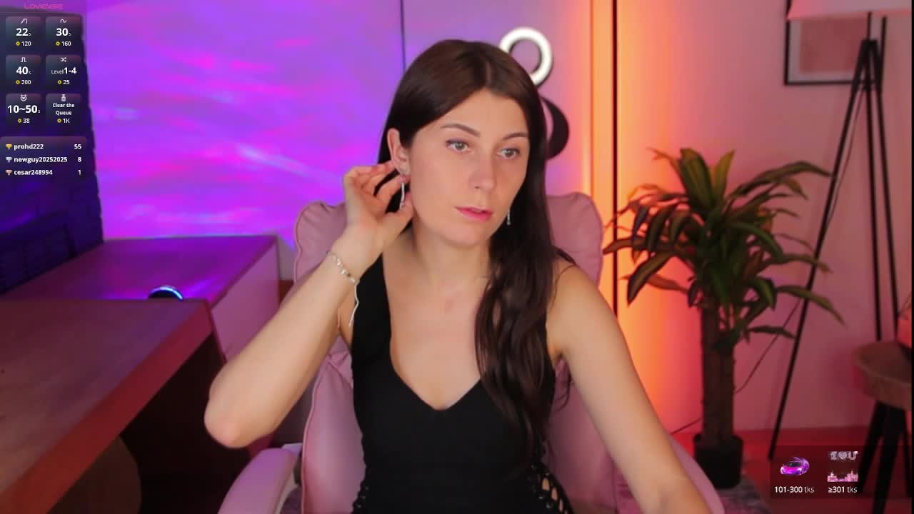 Hailey_Green Adult Chat September 30, 2025