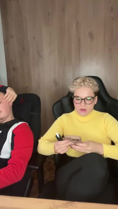 MrMrsRight Adult Chat September 30, 2025