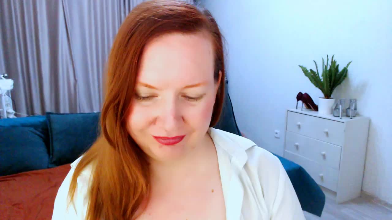 GoddessLara Adult Chat September 30, 2025