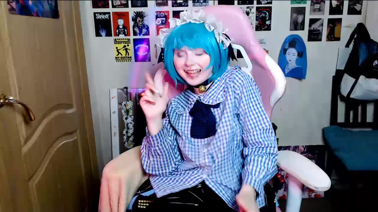 Usagi_Blush_ Adult Chat September 30, 2025