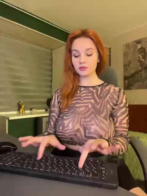 1_Aariella_1 Adult Chat September 30, 2025