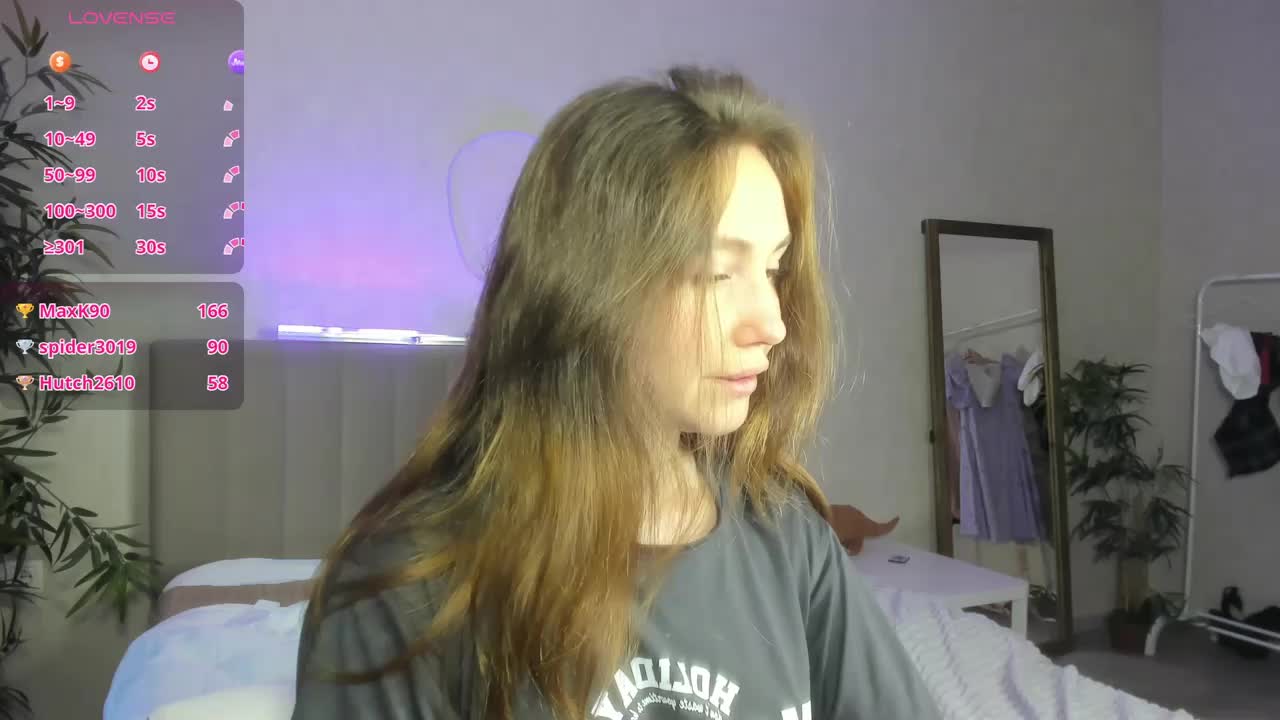 Luna_G0ld Adult Chat September 30, 2025